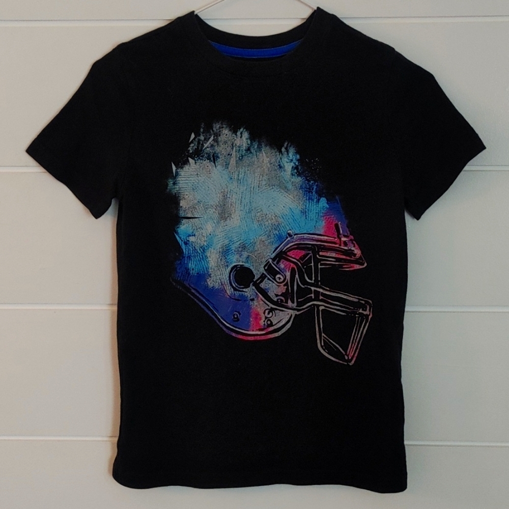 Boys black football graphic tee shirt M(8-10)